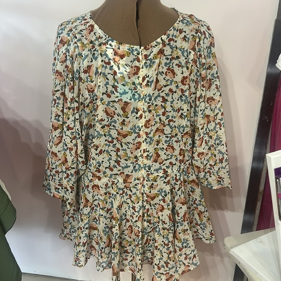 Multicolored Floral Chiffon V-Neck Top - Hayden - Picture 2 of 5